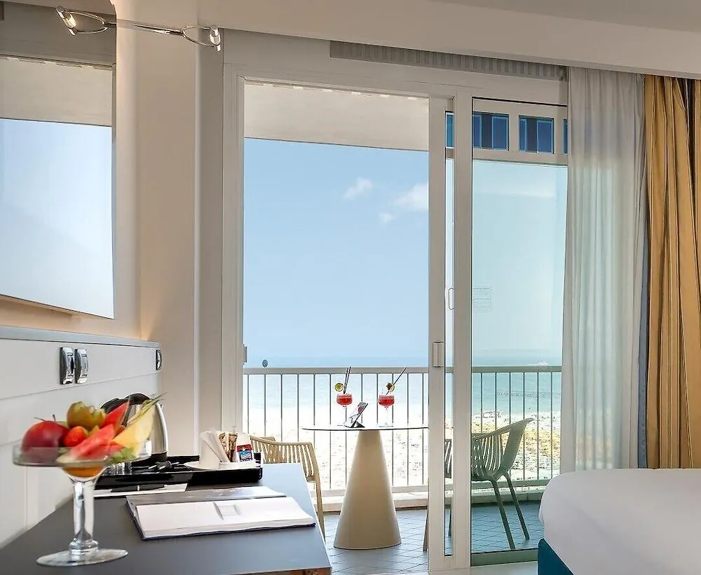 Savoia Hotel Rímini