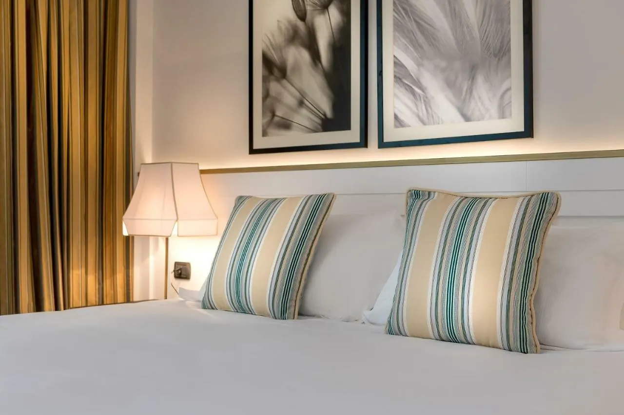 ****  Savoia Hotel Rímini Italia