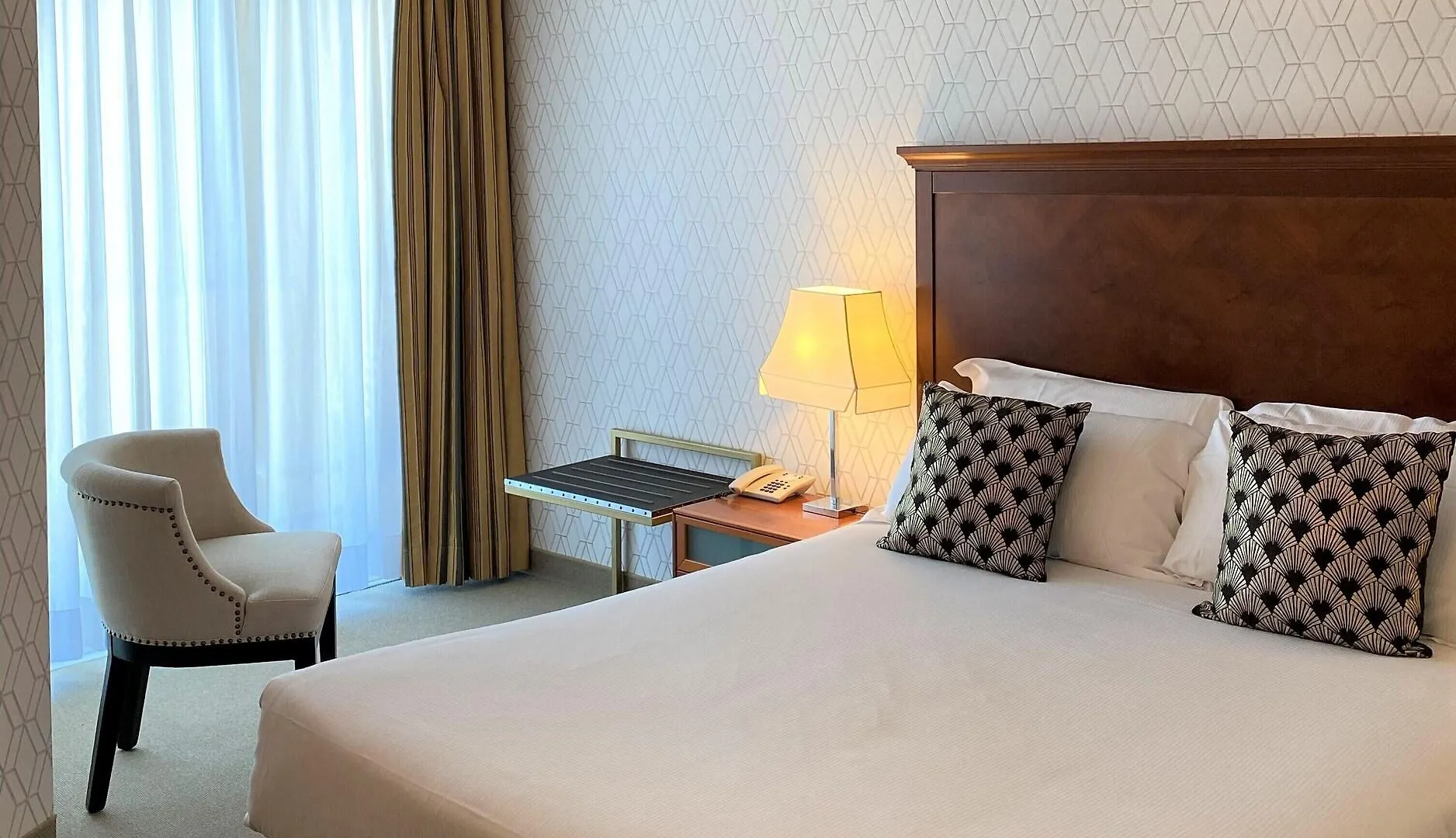 Savoia Hotel רימיני 4*,