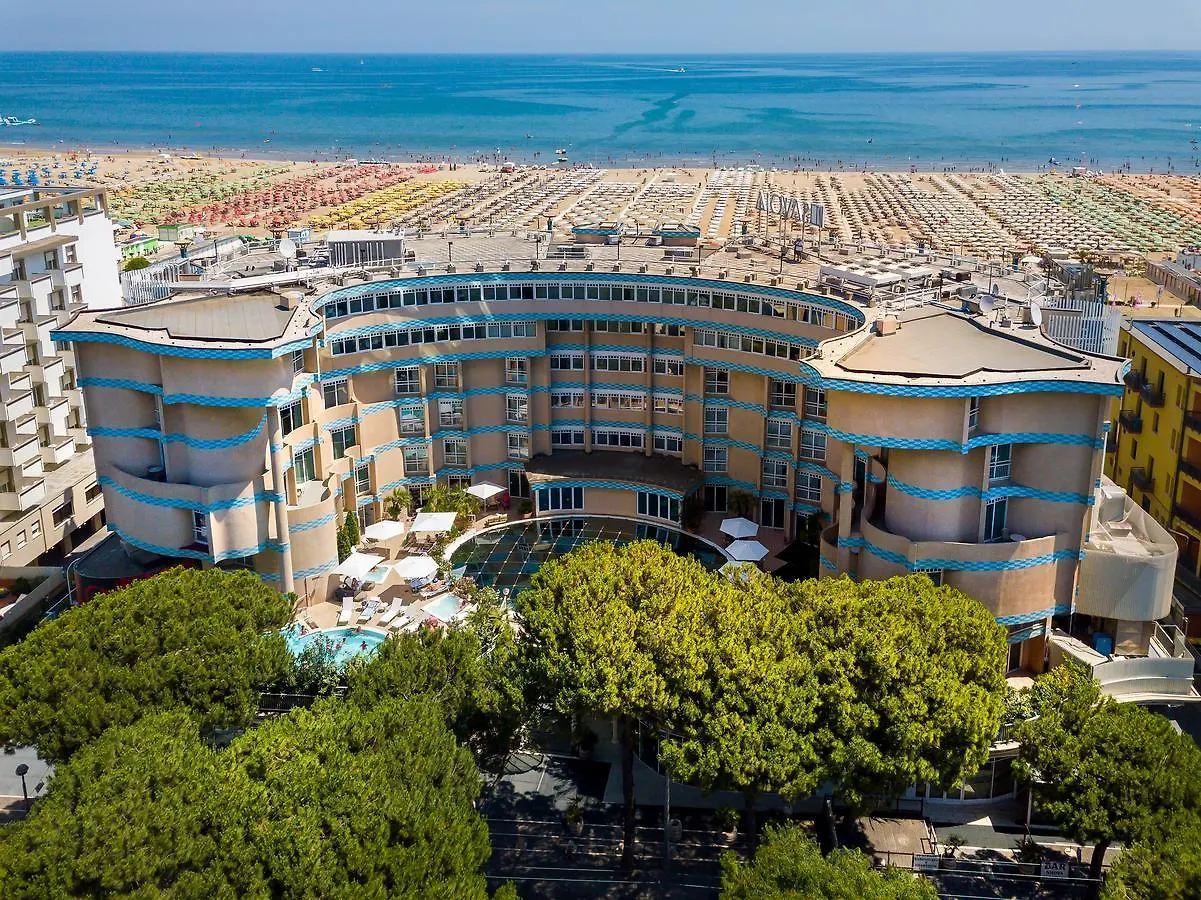Savoia Hotel רימיני