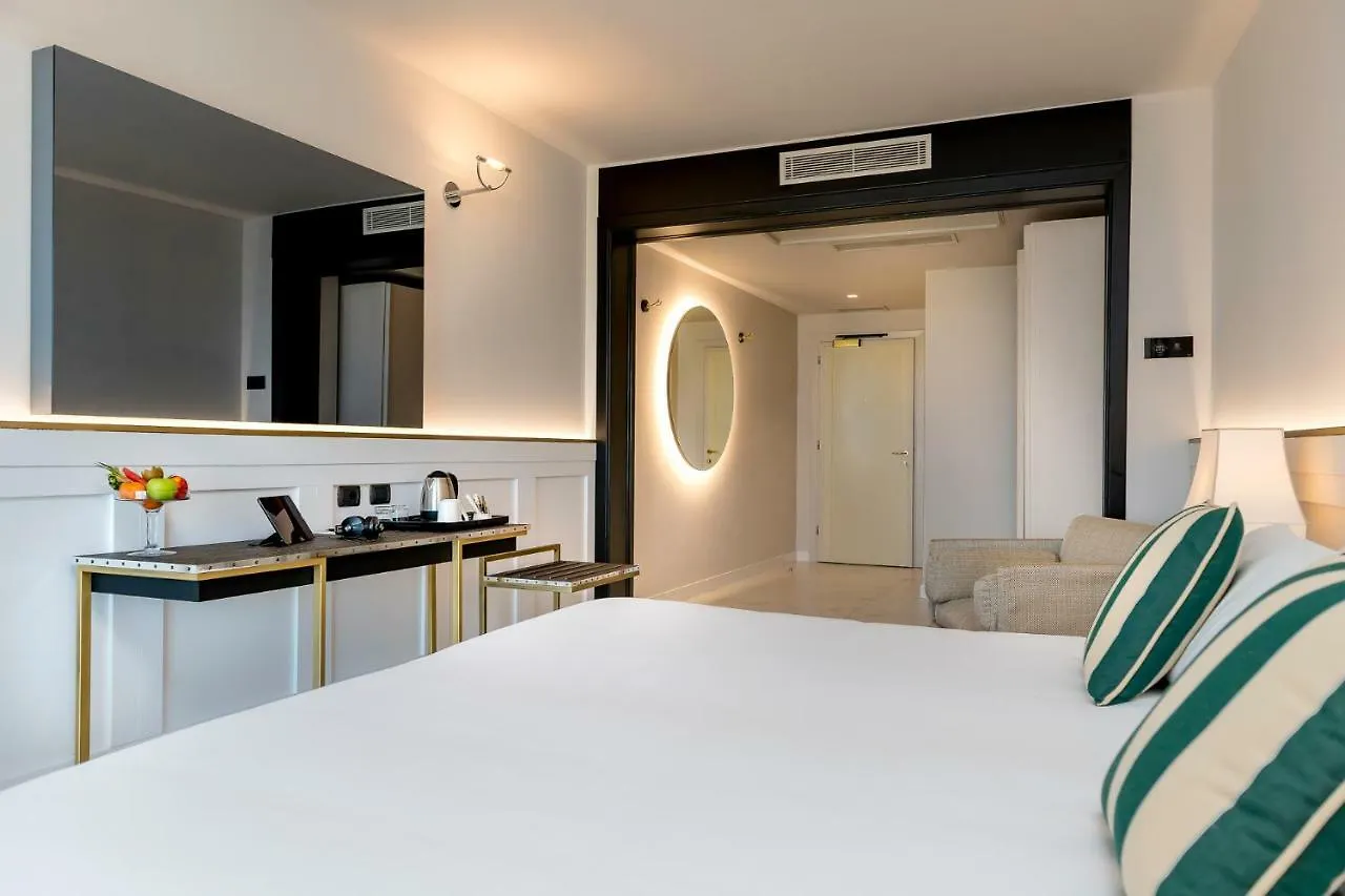 Savoia Hotel Rímini